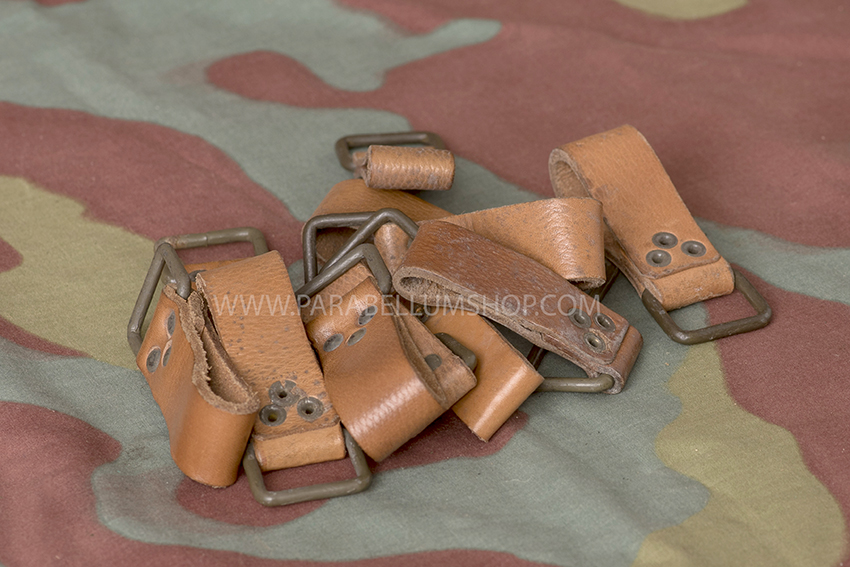 BROWN LEATHER BELT LOOP -USED