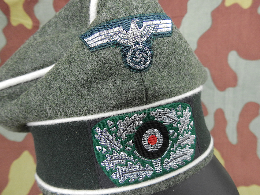 German officer Crusher cap old style - Heer Offizierfeldmutze Alterer Art - Erel by Robert Lubstein