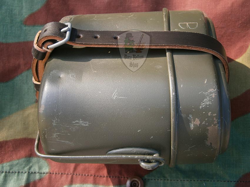 German WW2 M31 Mess tin leather sling