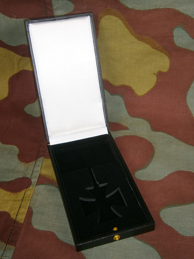 Knight Cross of Iron Cross LDO medal presentation box