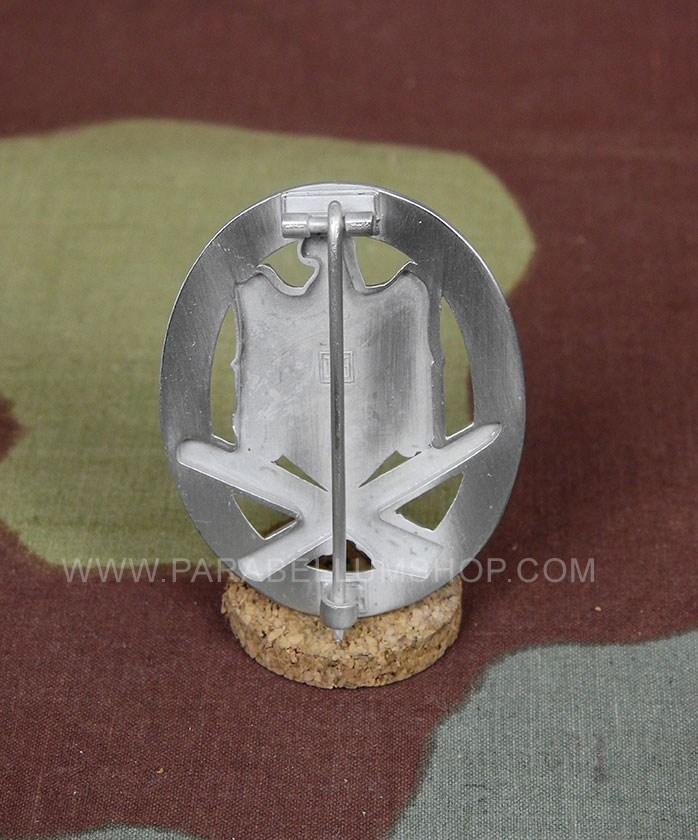 General assault badge