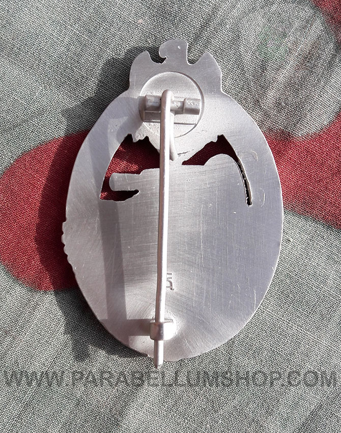 Tank Assault Badge in silver Panzerkampfabzeichen in silber