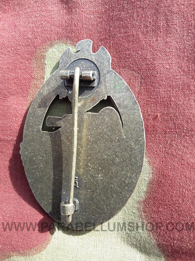 Tank Assault Badge in bronze Panzerkampfabzeichen in bronze