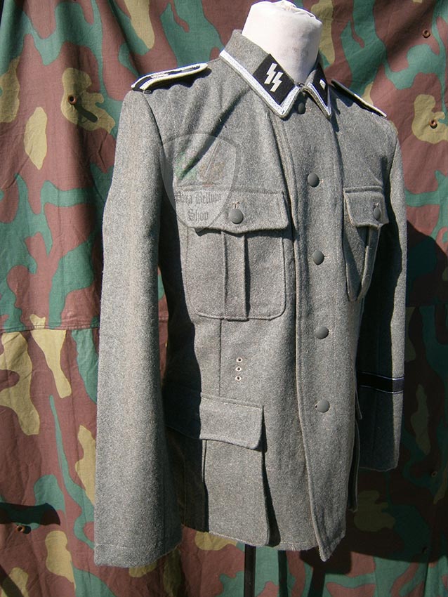 German WW2 Waffen SS NCO Field tunic M40 with insignia German WW2 Waffen SS NCO Field tunic M40 with insignia