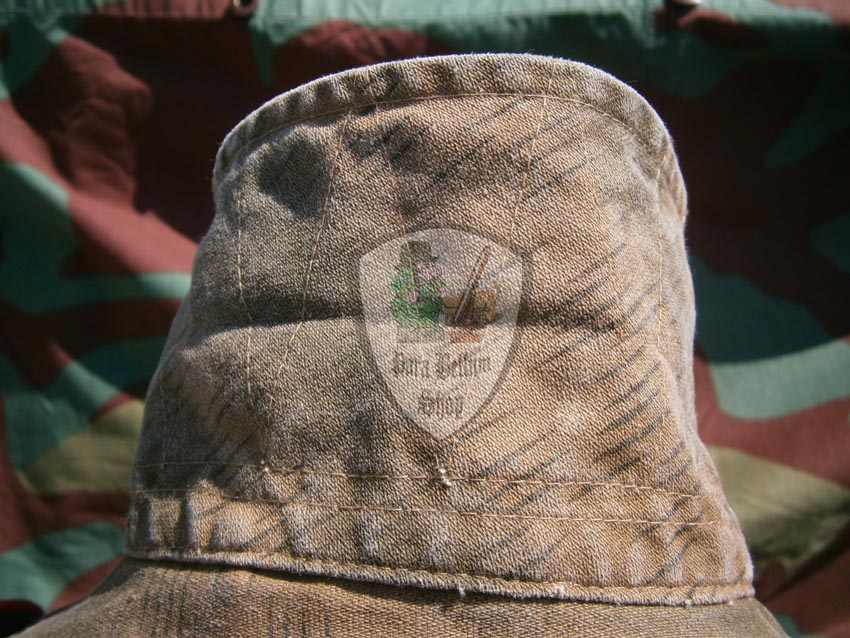 Field division tan & water 44 smock