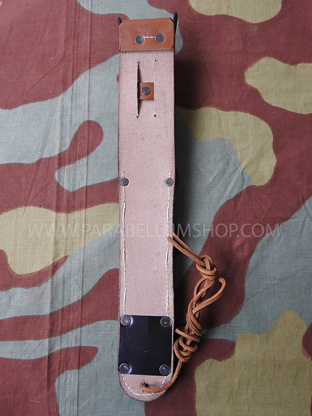 US WW2 M6 leather scabbard for M3 trench knife