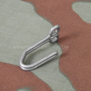 One belt hooks (Koppelhaken)