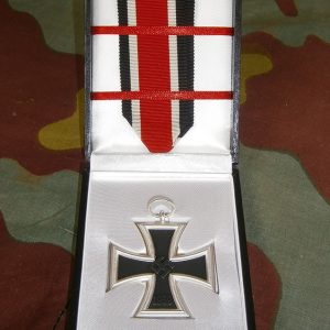 Iron Cross Seconds Class LDO medal presentation box
