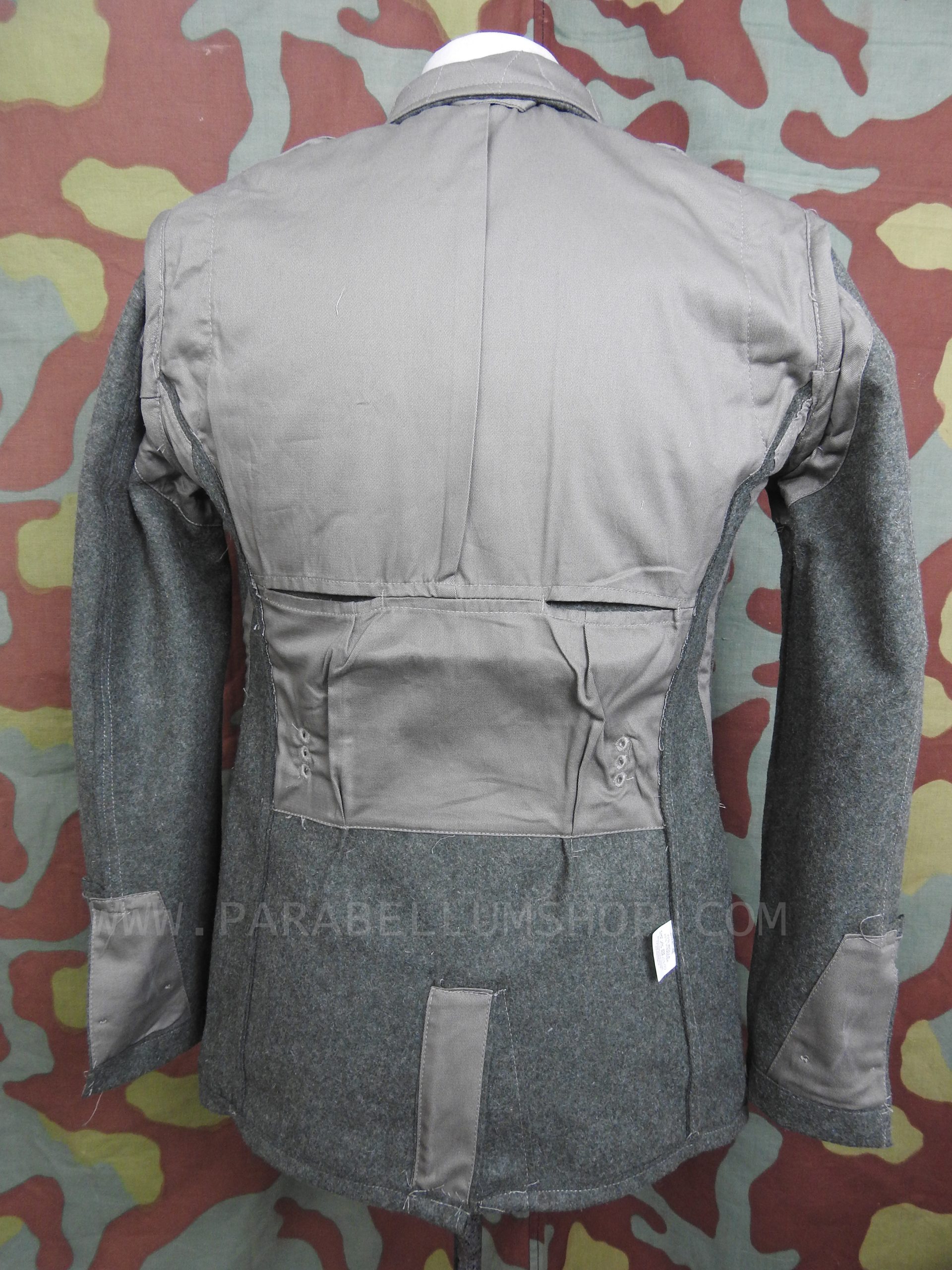 German WW2 field tunic M40 with Heer insignia