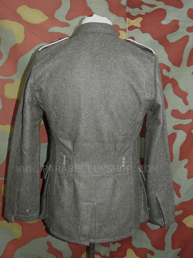 German WW2 field tunic M40 with Heer insignia