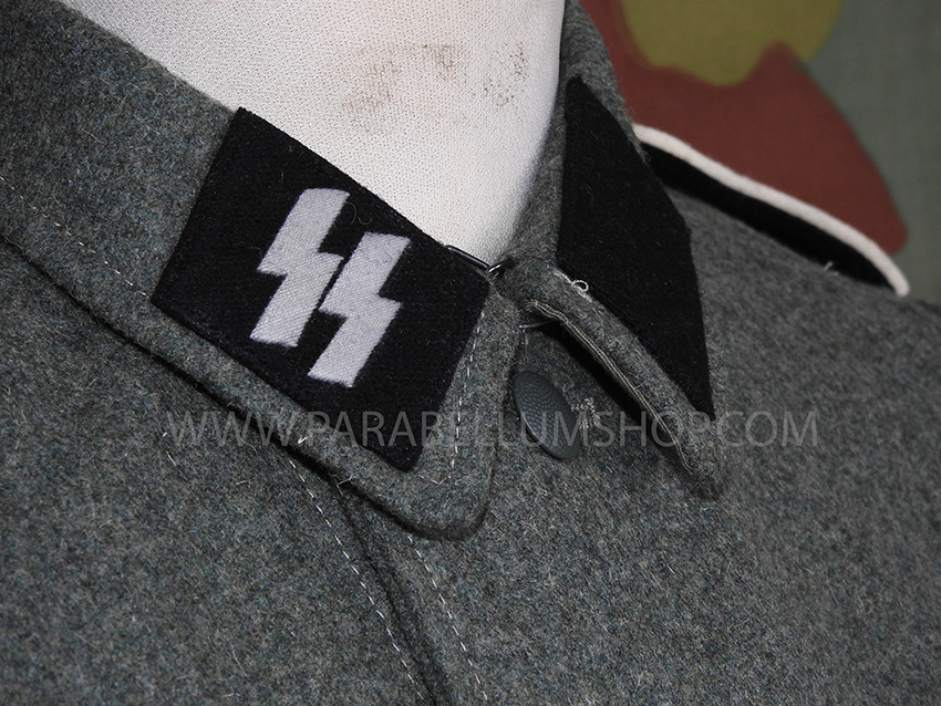 German WW2 Waffen SS M40 field tunic with insignia