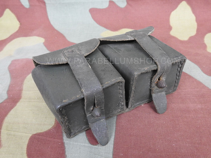 Italian Army Carcano M91 M1907 modified leather ammo pouch - genuine -