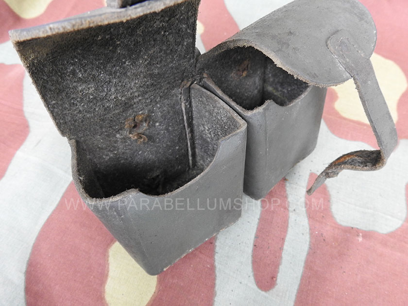 Italian Army Carcano M91 M1907 modified leather ammo pouch - genuine -