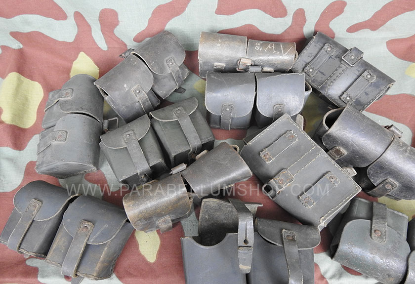 Italian Army Carcano M91 M1907 modified leather ammo pouch - genuine -
