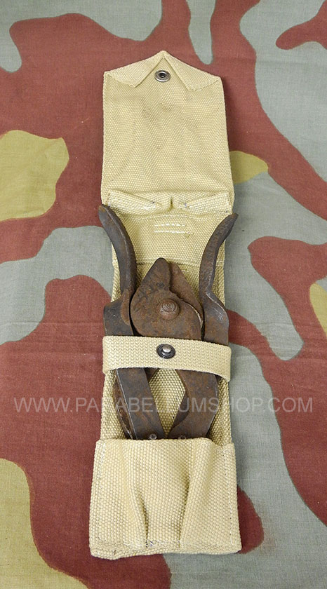 WW2 British original wire cutter with P37 case