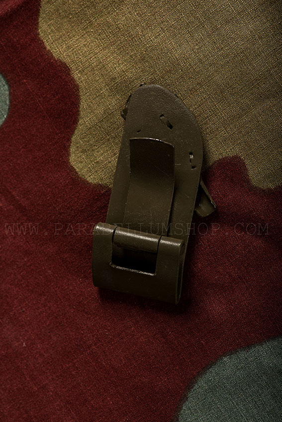 Italian M33 helmet Alpini original quill holder