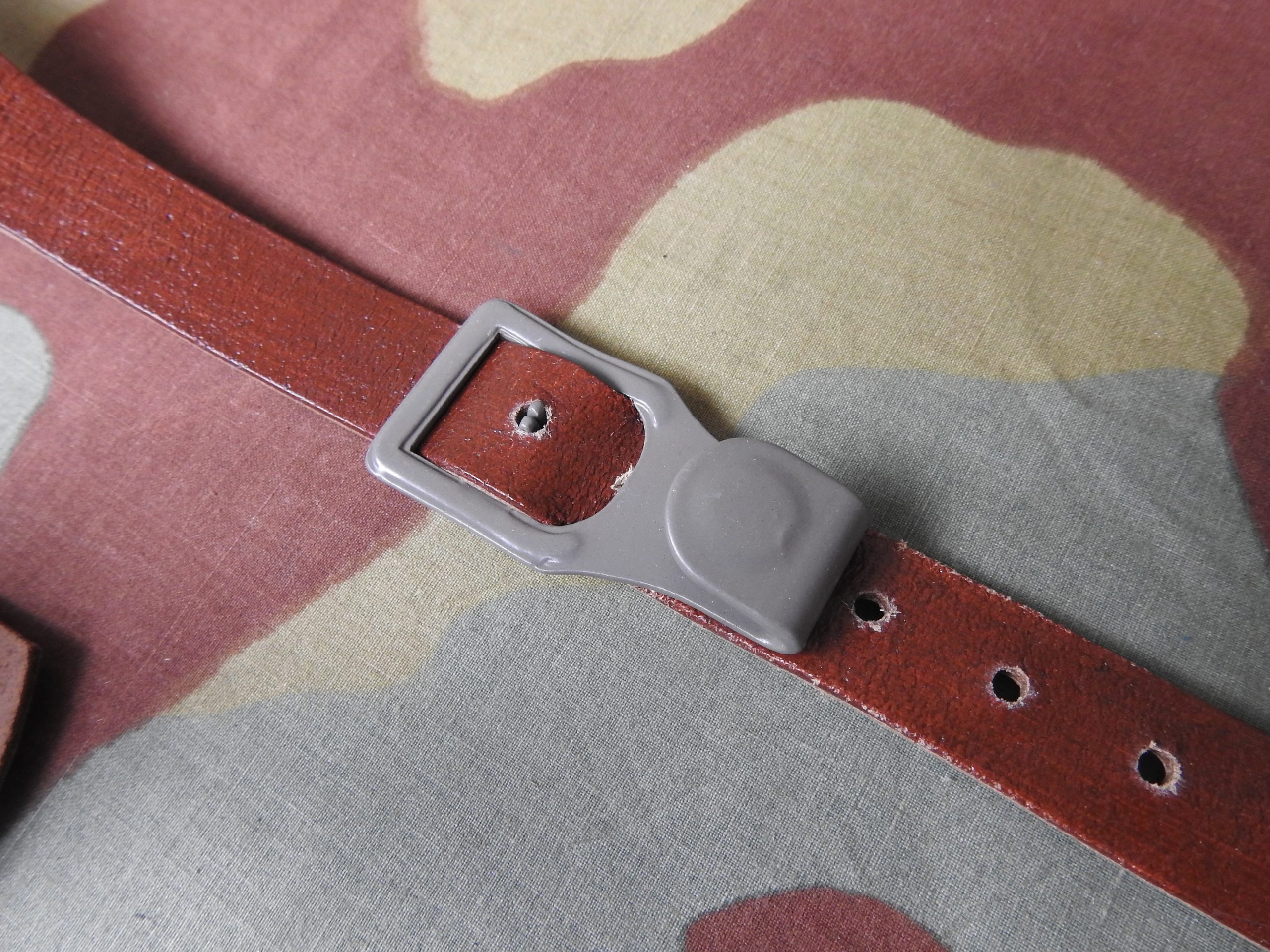 Light Y straps (Fallschirmjager)