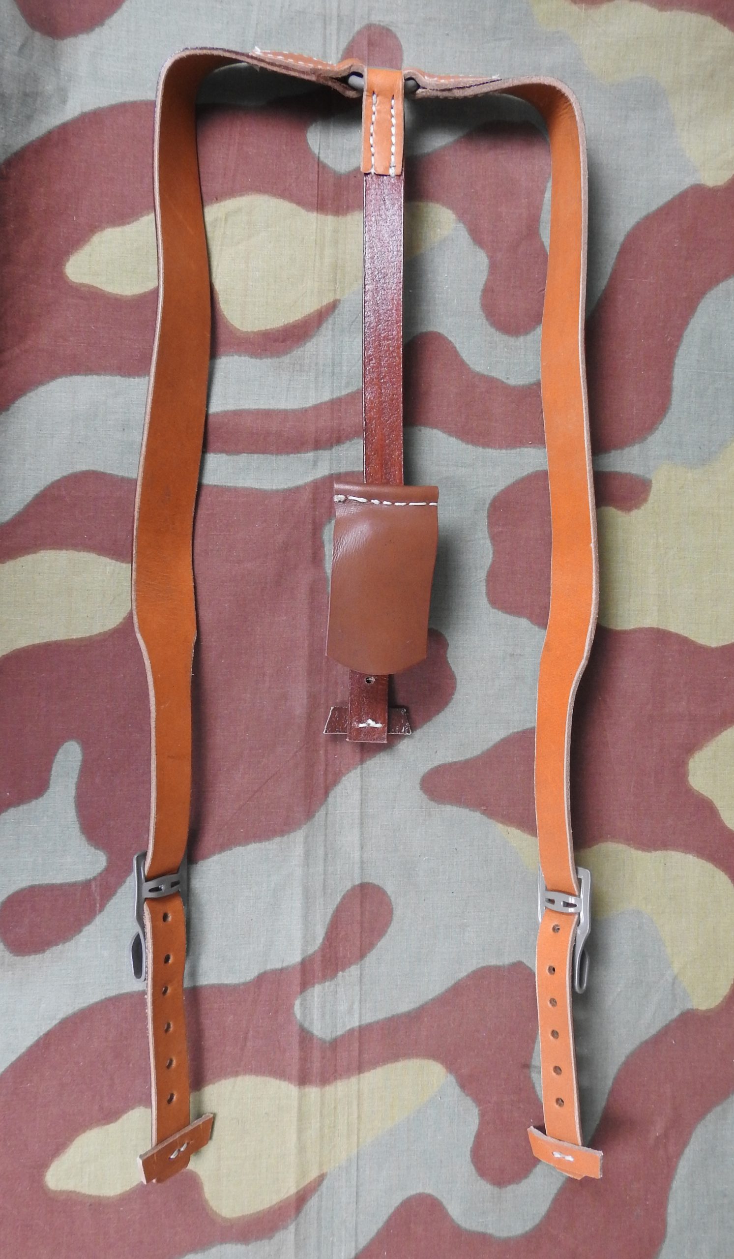 Light Y straps (Fallschirmjager)