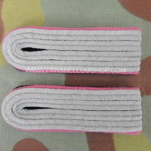 Untersturmführer panzer Waffen SS officer shoulder board