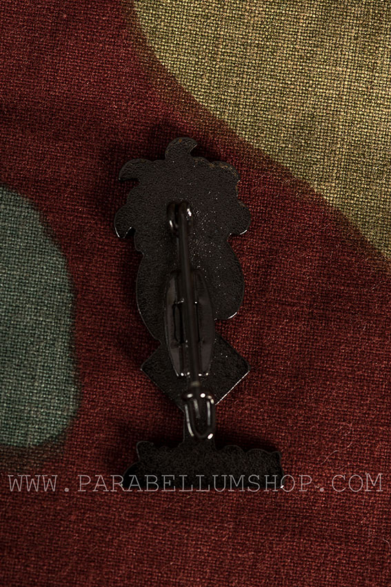 German WW2 Deutsch Afrika Korps Pin