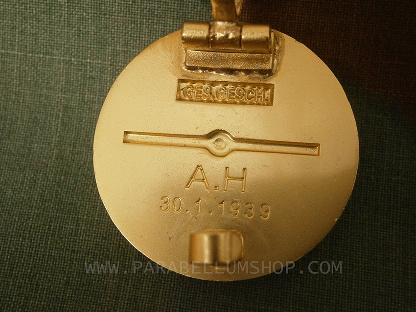 NSDAP Golden pin -Goldenes Parteiabzeichen