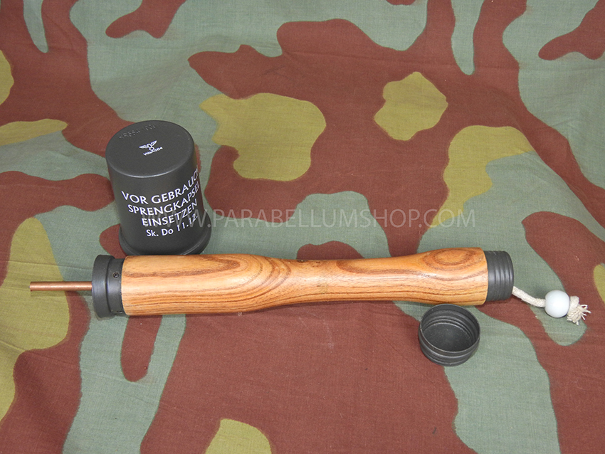 German WW2 M24 granate reproduction potato masher metal/wood - STIELHANDGRANATE M24