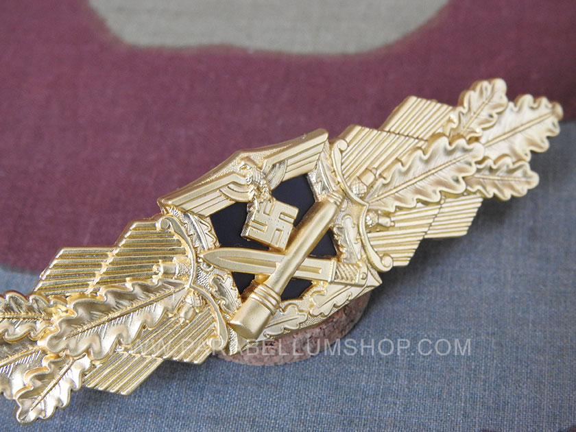 Close Combat Bar Gold Nahkampfspange