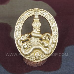 Anti-Partisan Badge in Gold Das Bandenkampfabzeichen in Gold