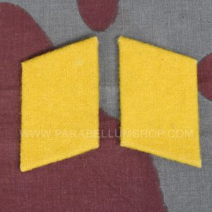 Flying or Fallschirmjager collar tabs